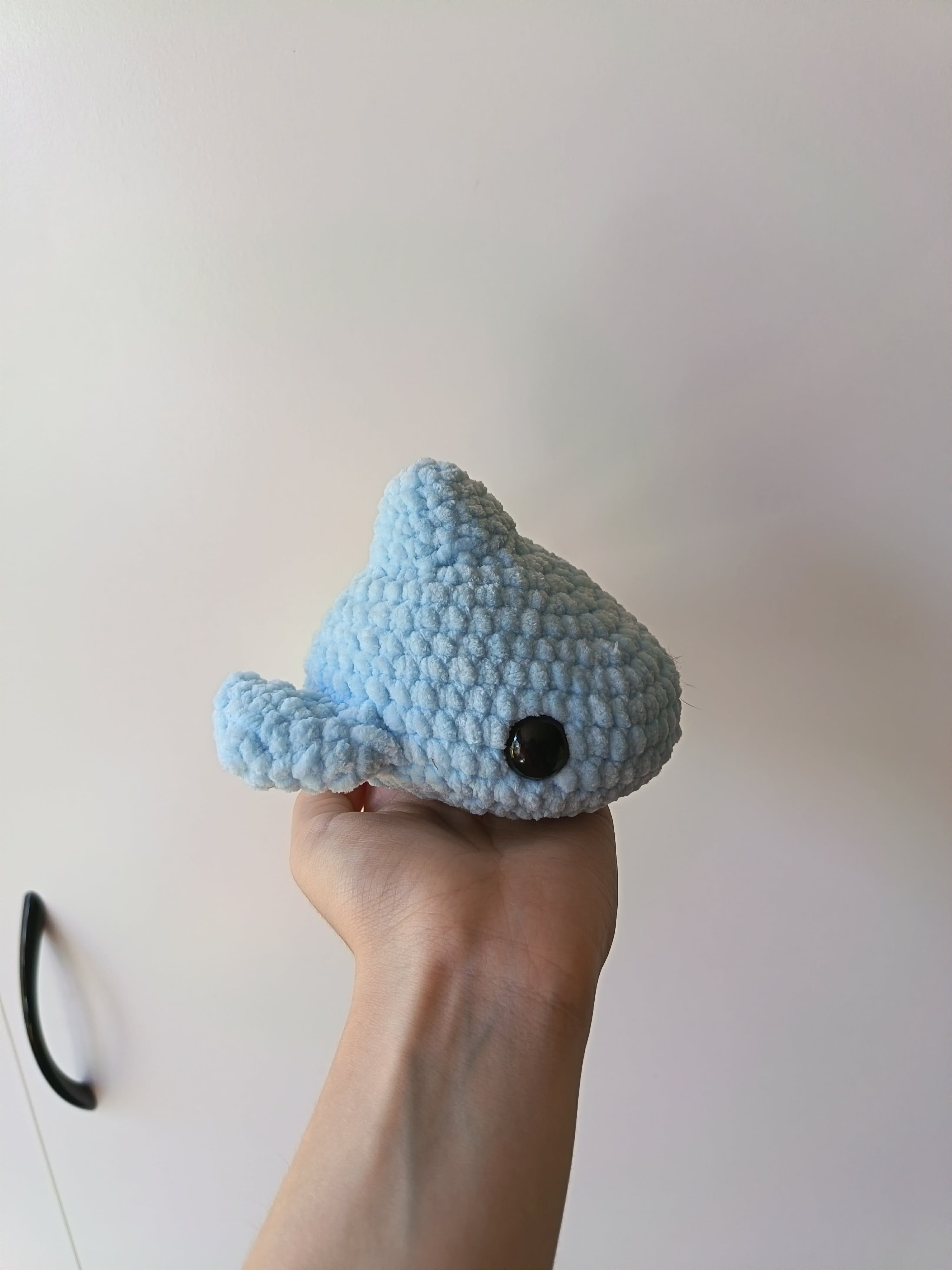 Kézzel készült horgolt kék cápa plüss - Miramigurumi