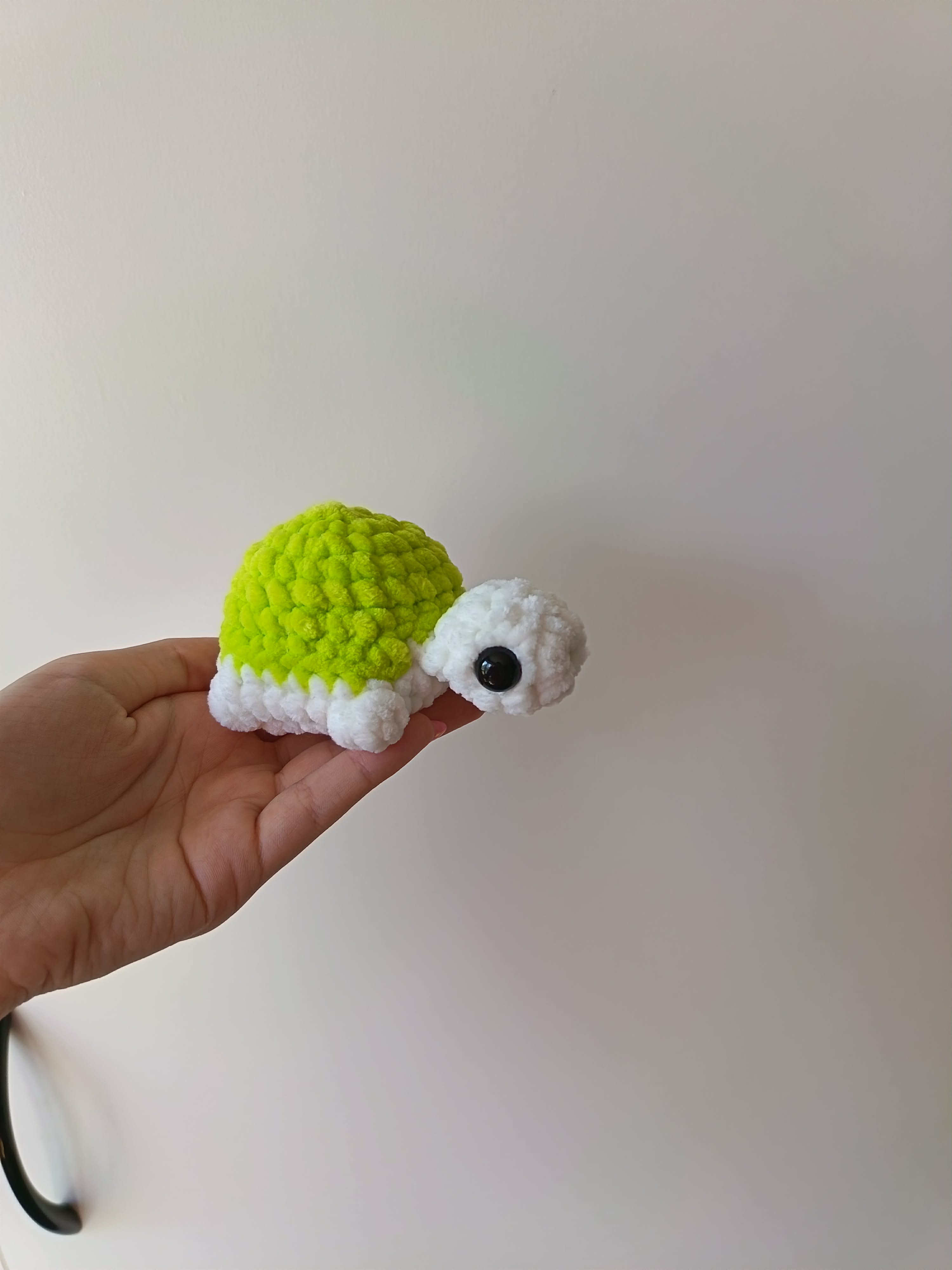 Kézzel készült horgolt zöld teknős plüss - Miramigurumi